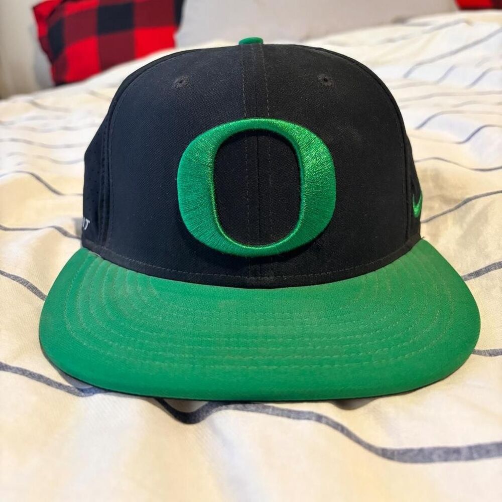 Nike Oregon Ducks Men's Dri-Fit Hat